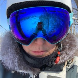 Meet your Posher, Em